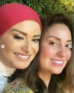 اتفرج- نرمين الفقي تشوق جمهورها بالعباية البيتي