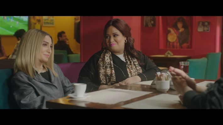 بالصور – قصة طبيب أزال رحم سيدة دون علمها