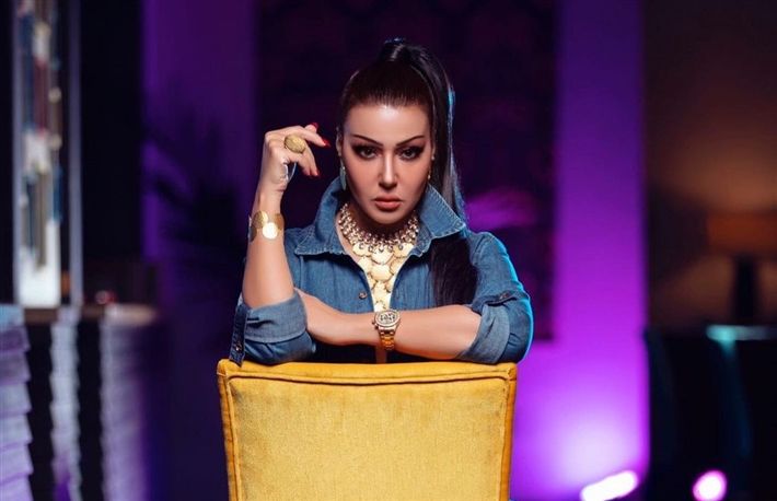 سمية الخشاب تفتح النار علي هاني البحيري : شاهد نفسك ياحبيبي