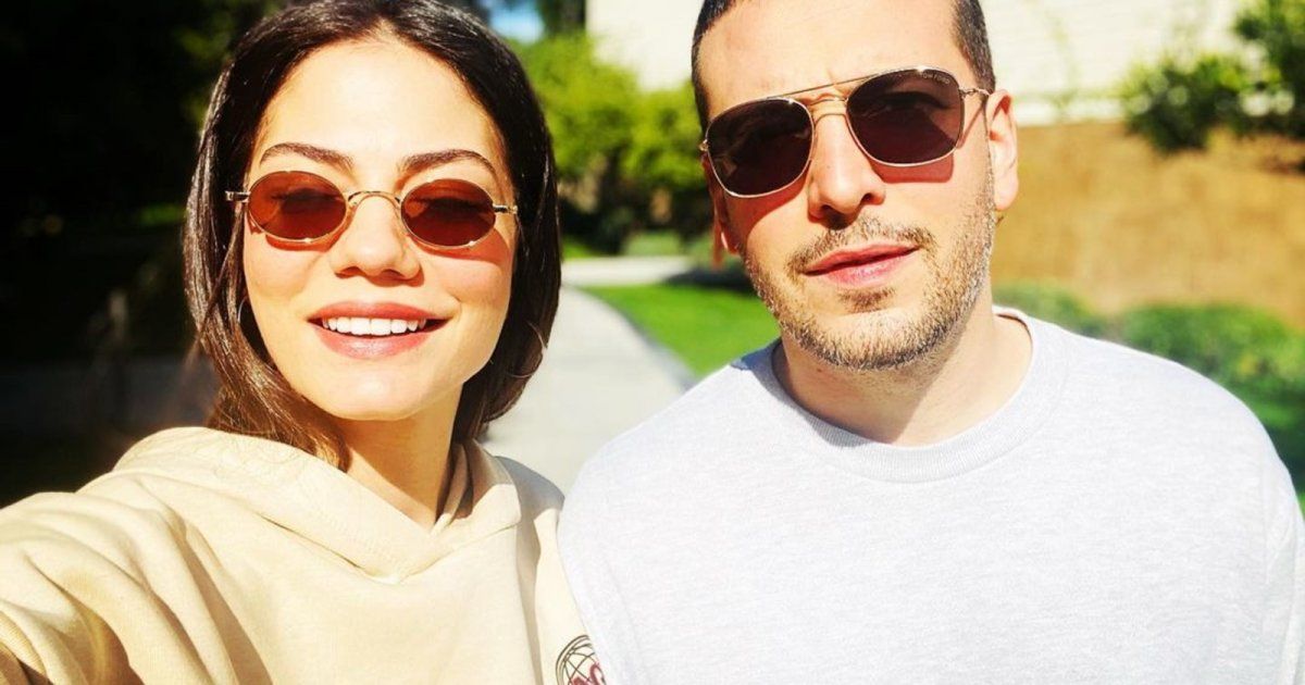 شاهد .. ديميت أوزديمير تكشف عن موعد زواجها من أوزهان كوتش.. قريباً جداً