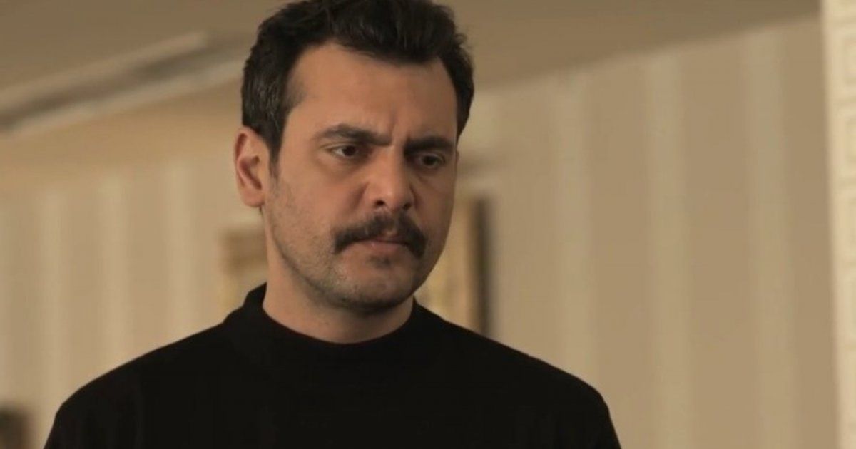 شاهد .. حشود جماهيرية تجتمع أمام منزل سامر اسماعيل لهذا السبب! -بالفيديو