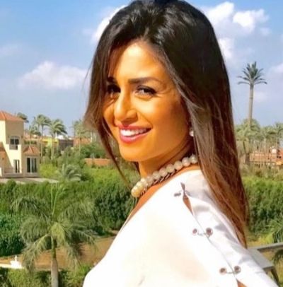 منة فضالي تسحر متابعيها بالميني جيب – شاهد