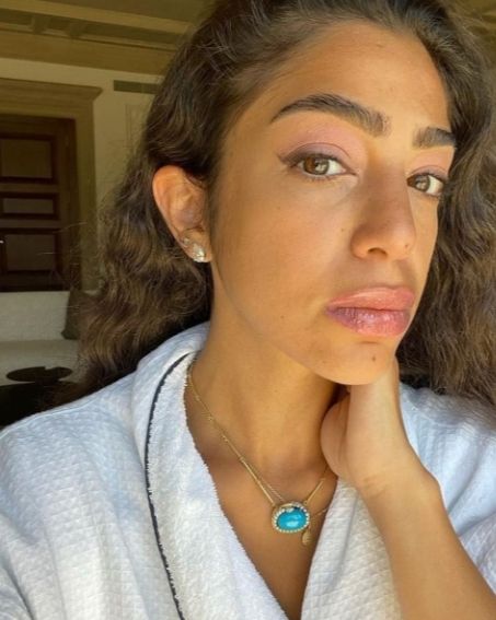 شريهان تحتفل بعيد ميلاد ابنتها بصور الماضي والحاضر:”بحبك يا كل عمري”