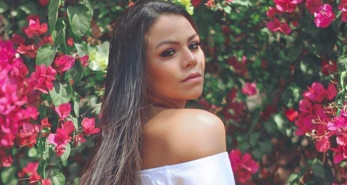 شاهد .. لورديانا تستعرض إطلالتها على شاطئ الهند - بالصورة