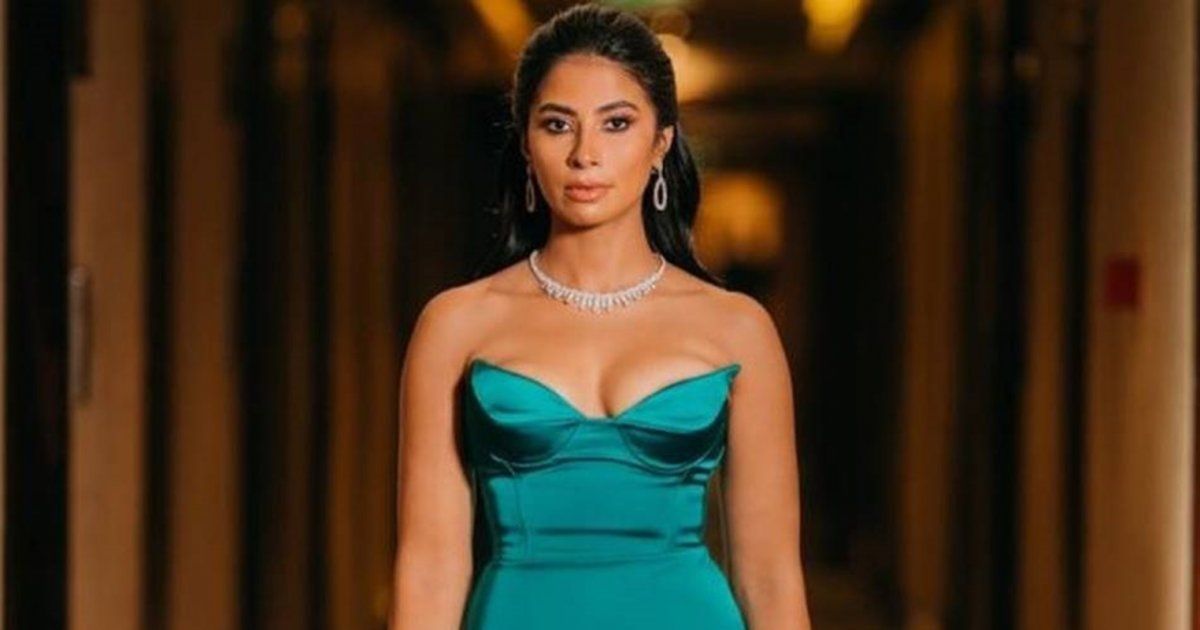 شاهد .. روبي تخطف الانظار بإطلالتها باللون الأبيض.. والجمهور يتفاعل