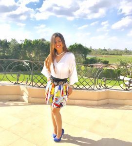 اتفرج- منة فضالي تستعرض مفاتنها بملابس قصيرة