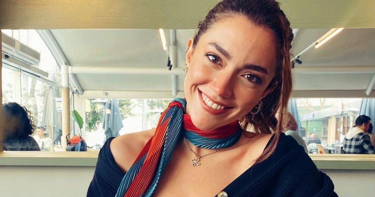 شاهد .. ستيفاني عطالله بإطلالة عفوية.. وجمالها حديث الكثيرين