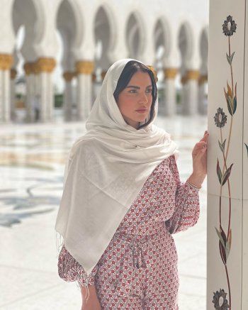 شاهد .. بالصور- درة تفاجئ متابعيها وتظهر بالحجاب "أريد السلام الداخلي"