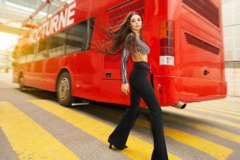 شاهد .. هاندا أرتشيل تخطف الأنظار بأحدث إطلالاتها.. هكذا بدت