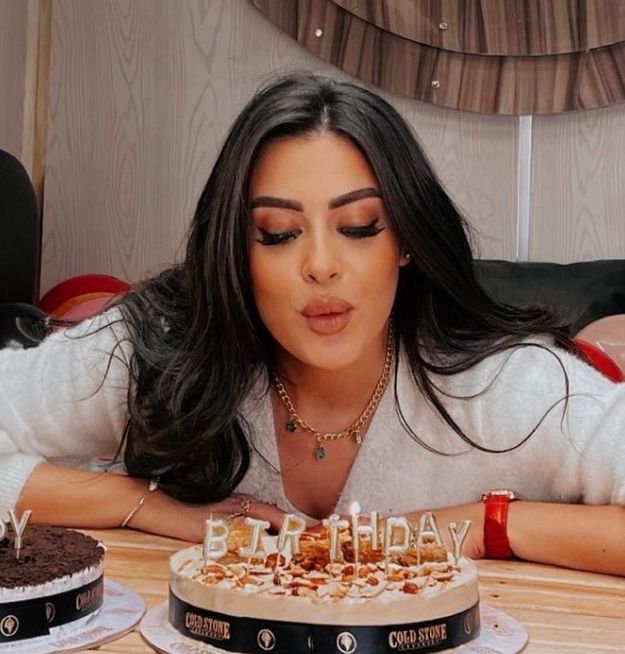 ميرنا نور الدين تسحر متابعيها في عيد ميلادها..كل سنة وانتي طيبه ياقمر