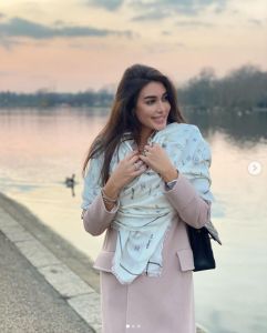 اتفرج – ياسمين صبري سحرت الجمهور بإطلالة جذابة