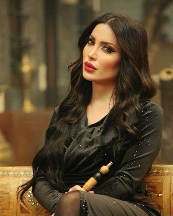 شاهد .. بالصورة - نسرين طافش تشوّق متابعيها لأحداث جوقة عزيزة