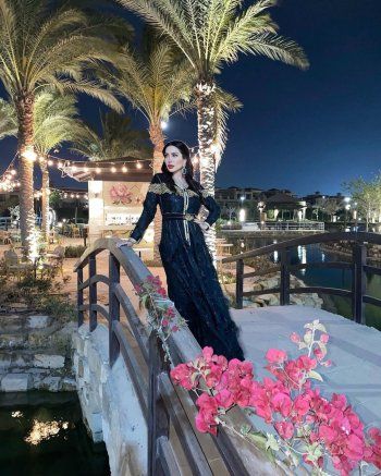 شاهد .. نسرين طافش تخطف الأنظار بإطلالة مسائية فريدة-بالصور