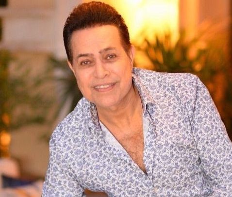 حكيم يهنئ الأقباط بعيد القيامة – شاهد