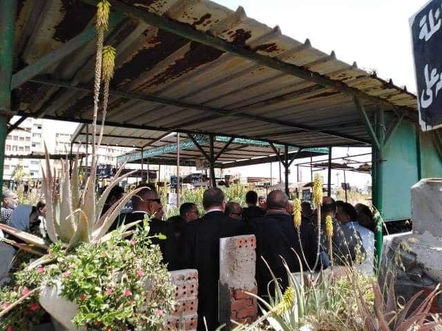 سبب غياب الفنانين عن جنازة والدة سمية الخشاب.. محدش حضر منهم