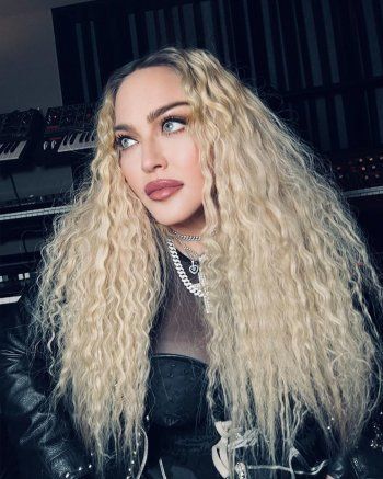 شاهد .. مادونا بلوك مختلف وحركاتها تثير الجدل