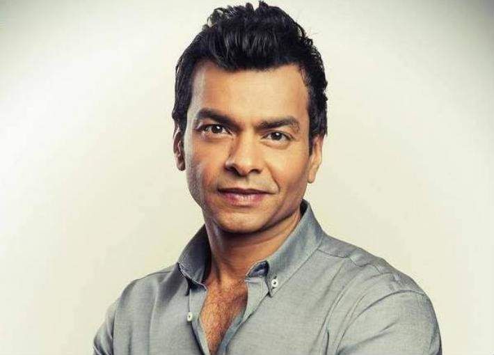 شاهد .. محمد محيي يتحدث عن سبب عدم زواجه وهذا ما قاله عن صوته وموهبته