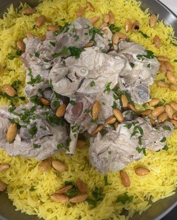 شاهد .. علا الفارس في إسبانيا ولمن طبخت المنسف؟-بالصور