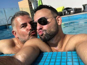 شاهد .. بالأسماء والصور- نجوم عرب أعلنوا مثليتهم..منهم فنان لبناني وممثل مصري!