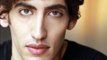 شاهد .. بالأسماء والصور- نجوم عرب أعلنوا مثليتهم..منهم فنان لبناني وممثل مصري!