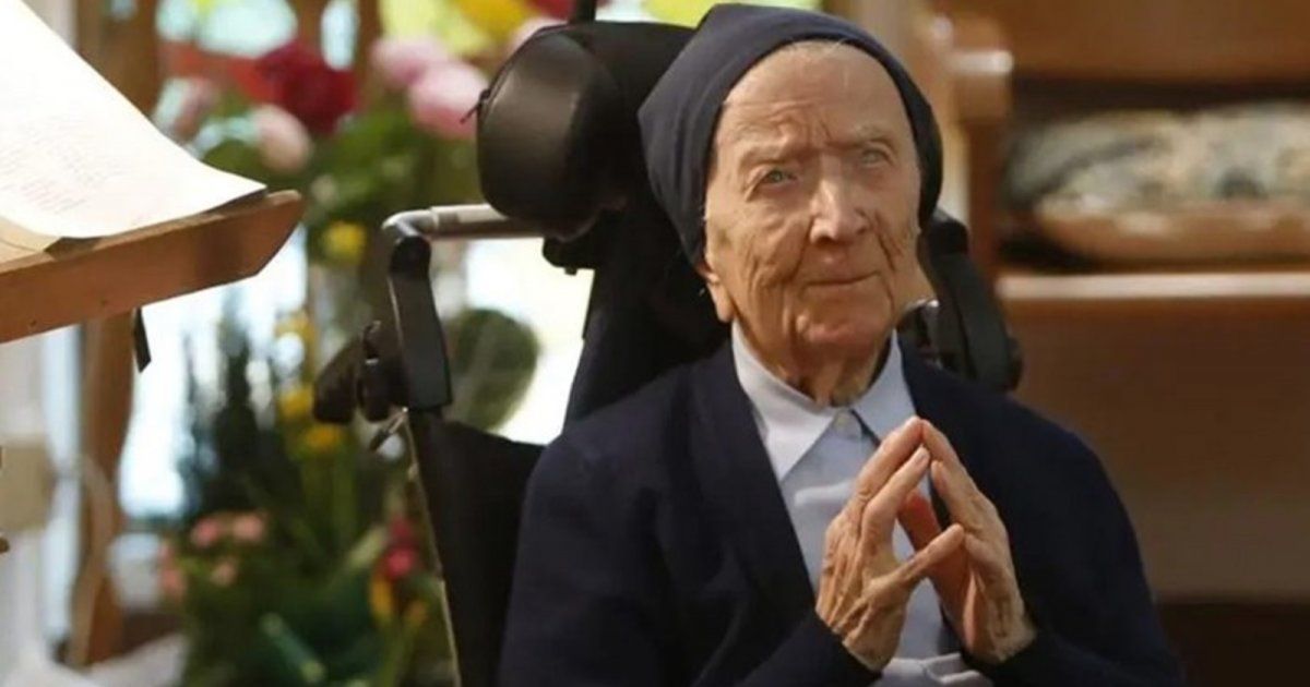 شاهد .. هذا ما تطمح إليه أكبر معمرة بالعالم...فكم بلغ عمرها؟