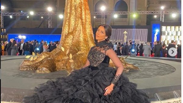 رضوى الشربيني هتقضي العيد في النيابة بسبب الرجالة