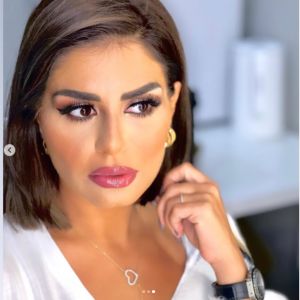 اتفرج – منة فضالي خطفت قلوب متابعيها بظهور مفيش أحلي من كدة