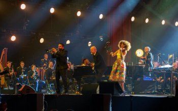 شاهد .. بالصور- مجده الفني أضاء ليالي باريس بحفله الساحر..إبراهيم معلوف يشع تألقا