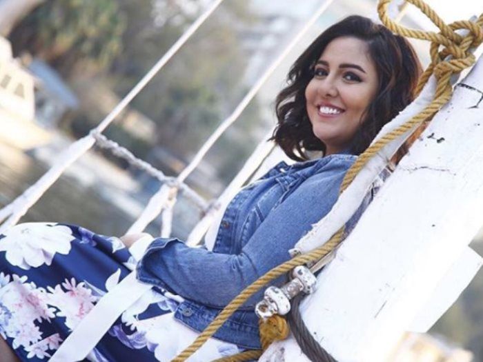 مي كساب هتعلمك تعملي إيه لو حد قالك يـ” تخينة ” – شاهد