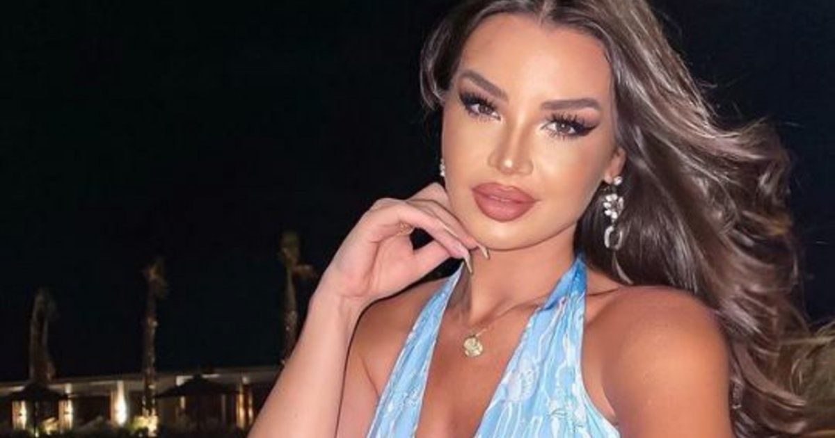 شاهد .. جوهرة تمارس رياضة الغوص في المالديف – بالصورة