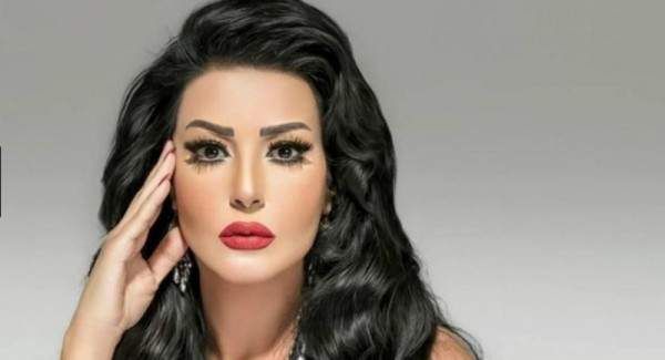 شاهد .. هكذا شكرت سمية الخشاب المعزين بوفاة والدتها