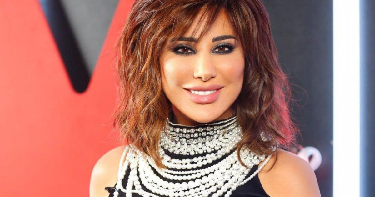 شاهد .. نجوى كرم بصورة عفوية وطبيعية للغاية.. والجمهور يشيد بجمالها