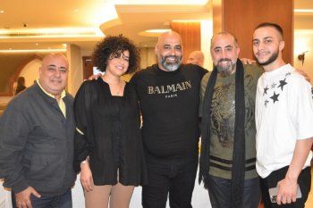 شاهد .. بالصور- وديع الشيخ يلبي دعوة يوسف أبو بكر لمأدبة الإفطار