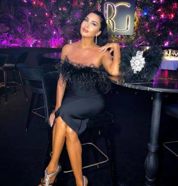 شاهد .. لاميتا فرنجية بإطلالة لافتة من باريس - بالصور