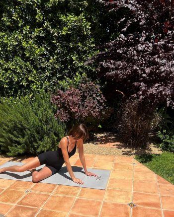 شاهد .. كيندال جينر تستعرض مهاراتها الرياضية.. والجمهور يشجعها