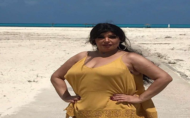 اتفرج – فيفي عبده شعللت السوشيال ميديا بهذا الظهور الجرئ