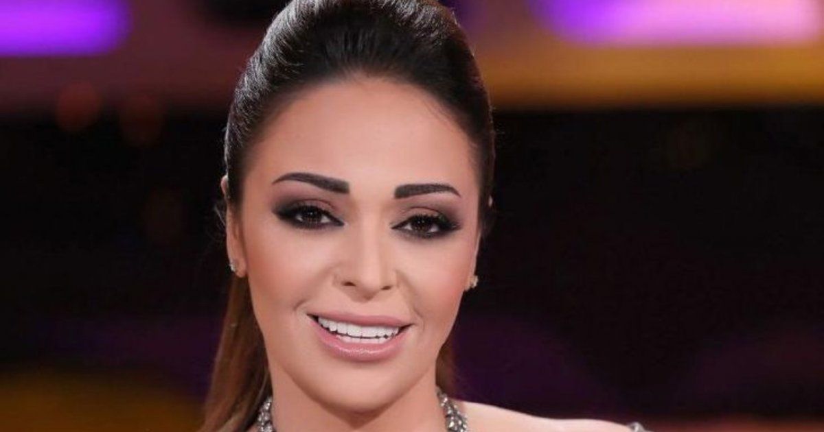 شاهد .. بالفيديو- داليا البحيري ترقص حاملةً النرجيلة