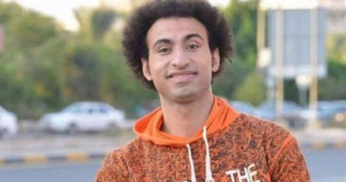 شاهد .. علي ربيع يعزف على آلة الدرامز.. لهذا السبب