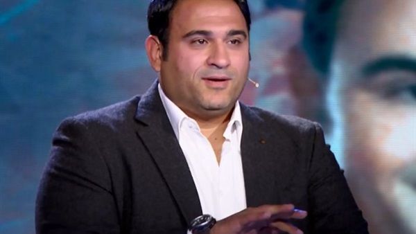 الكينج منير شكله هيغني ” ستو انا ” بسبب اكرم حسني