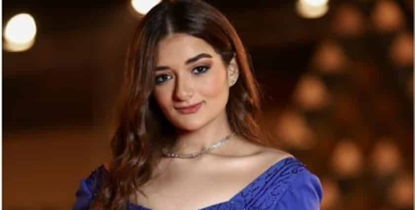 بالصور..اطلاله ناعمة لملك أحمد زاهر من عطلتها الصيفية