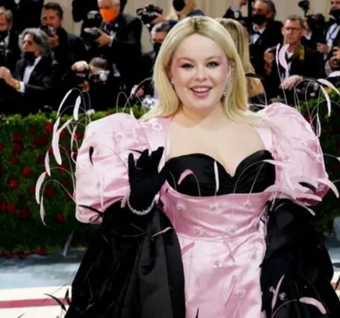 أبرز إطلالات النجوم في حفل Met Gala 2022 – شاهد