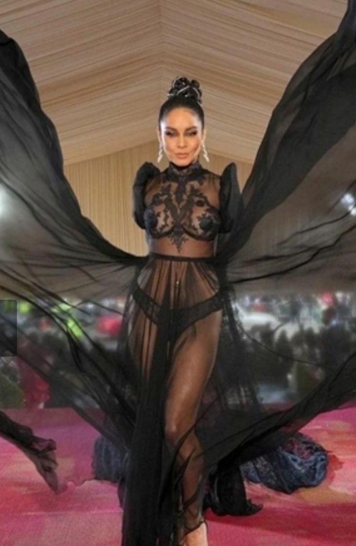 أبرز إطلالات النجوم في حفل Met Gala 2022 – شاهد