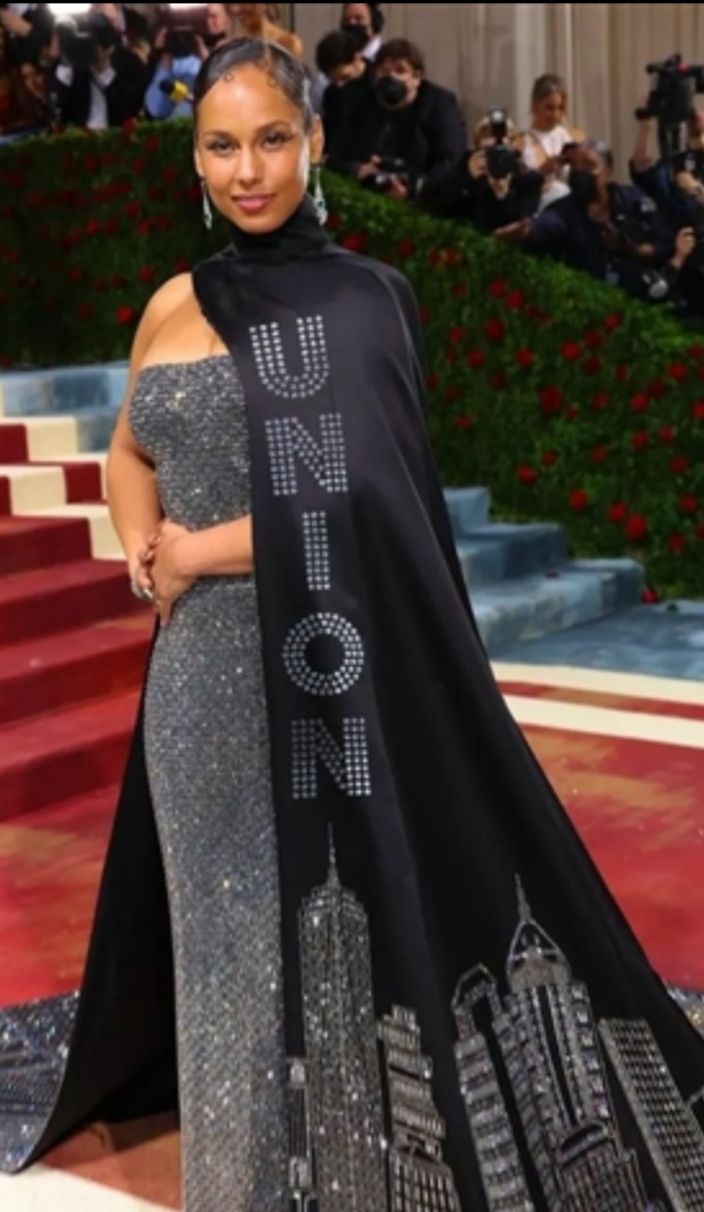 أبرز إطلالات النجوم في حفل Met Gala 2022 – شاهد