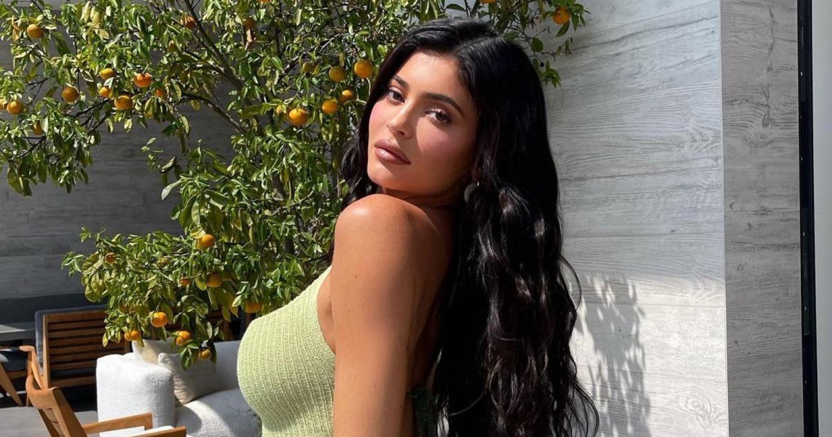 شاهد .. كايلي جينر بصور من طائرتها الخاصة.. وتكشف عن صديق رحلاتها الدائم