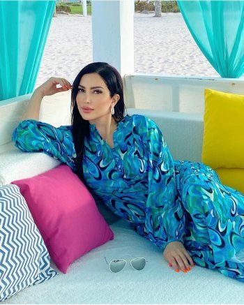 شاهد .. نسرين طافش تبهر المتابعين بإطلالة صيفية مميزة