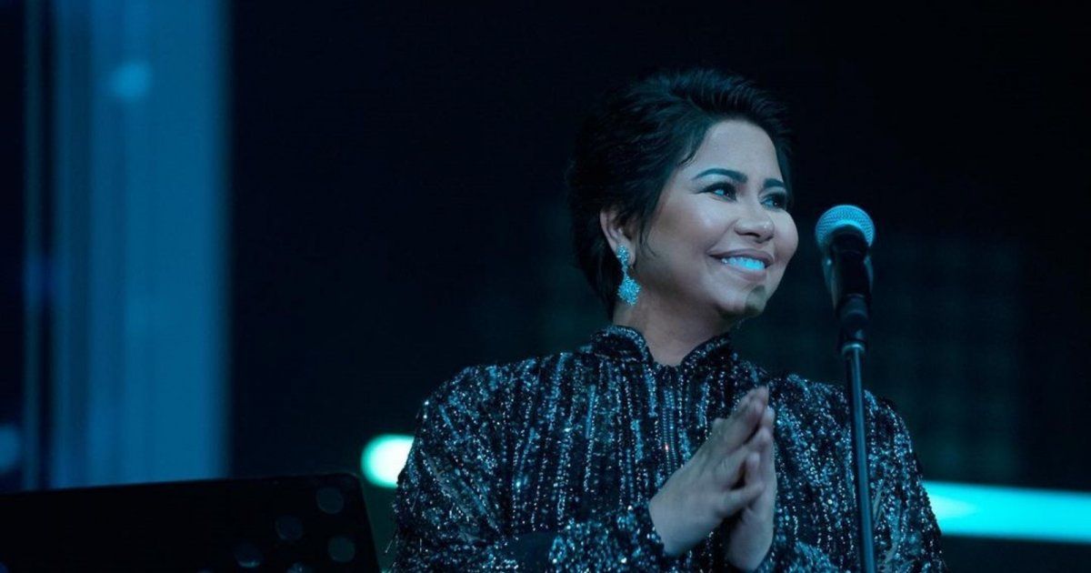 شاهد .. إستقبال حافل لـ شيرين عبد الوهاب في أبو ظبي.. وهذه الأغنية التي أهدتها للرئيس المصري عبد الفتاح السيسي