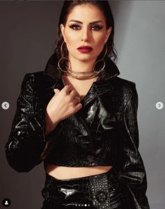 اتفرج – منة فضالي تكتسح الساحة بظهور جرئ