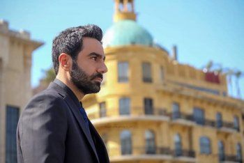 شاهد .. زوجة ميشال حوراني تعايده في ذكرى زواجهما بكلمات رومانسية وبصورة من "والتقينا"