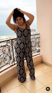 اتفرج – فيفي عبده شغالة رقص على واحدة ونص بملابس جريئة