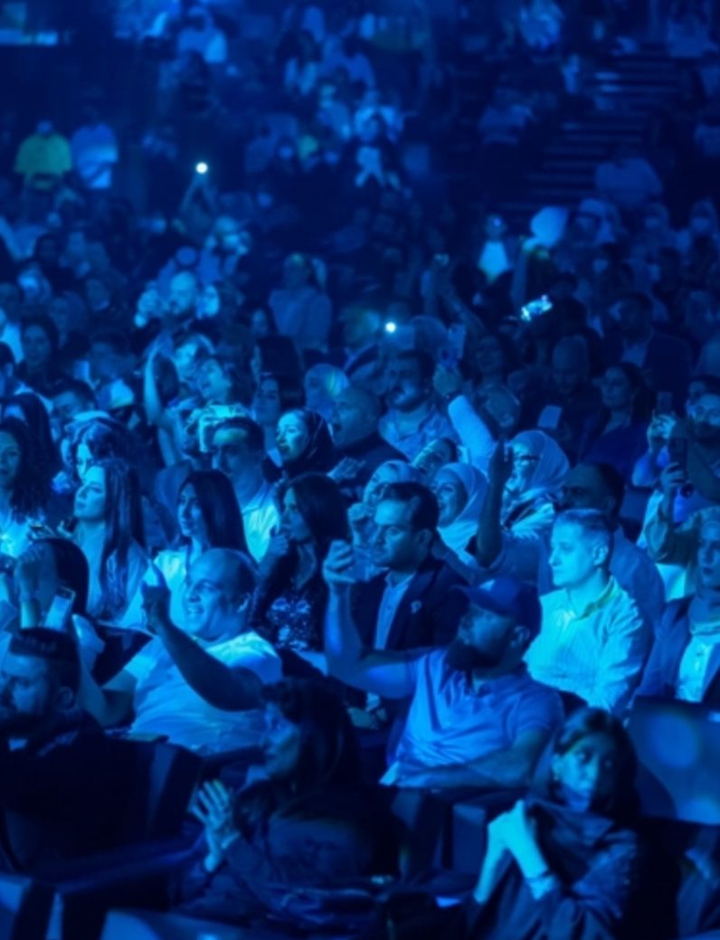 شيرين عبدالوهاب تتألق في حفل العيد بالإمارات – فيديو وصور